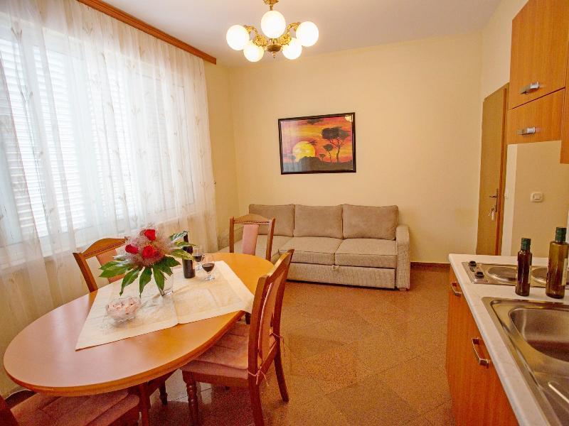 Apartments Damjanka Orebic Luaran gambar