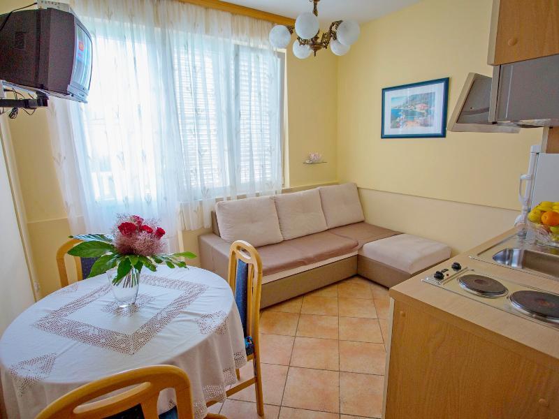 Apartments Damjanka Orebic Luaran gambar